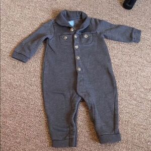 Gap baby all in one size 6-12 months​​
